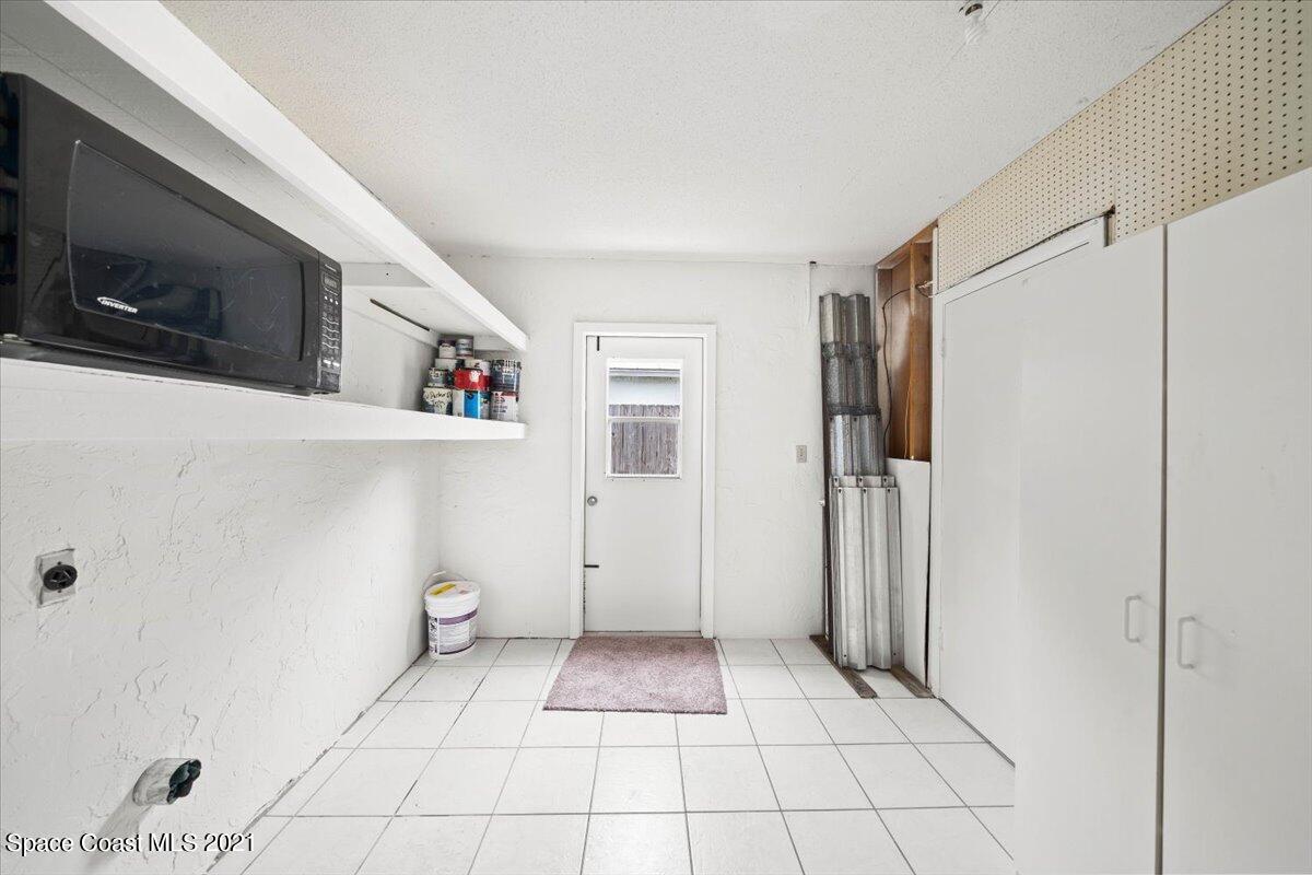 561 Parker Road Melbourne, FL 32904 - Photo 30 of 36 Utility room