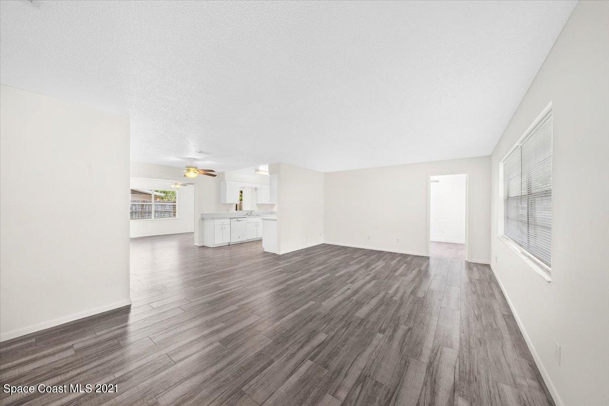 561 Parker Road Melbourne, FL 32904 - Photo 10 of 36 Wood Plank Tile flooring