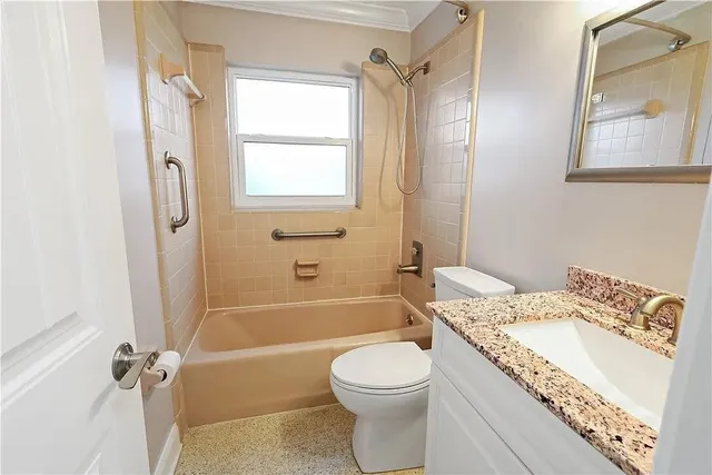 $349,000 | 555 20th Street, Vero Beach, FL 32960