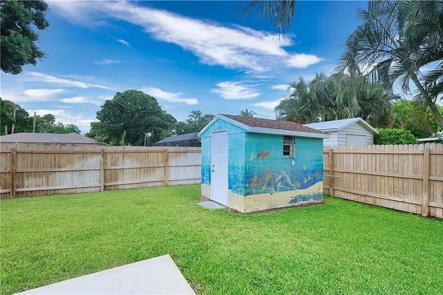 $349,000 | 555 20th Street, Vero Beach, FL 32960