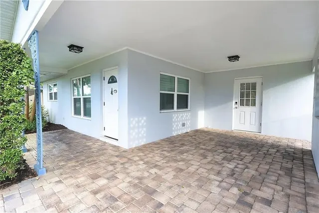 $349,000 | 555 20th Street, Vero Beach, FL 32960