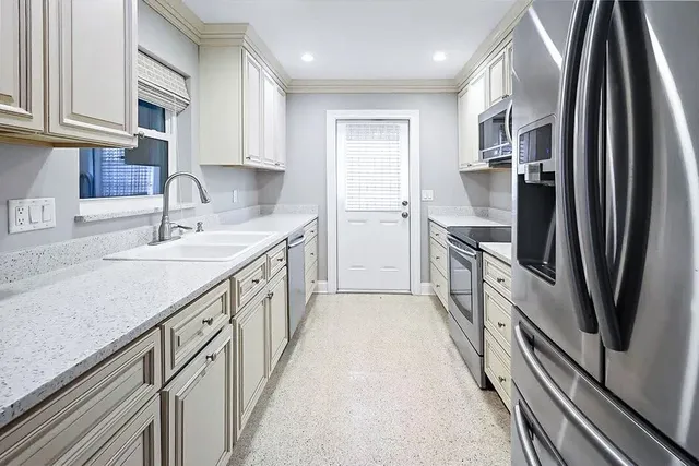 $349,000 | 555 20th Street, Vero Beach, FL 32960