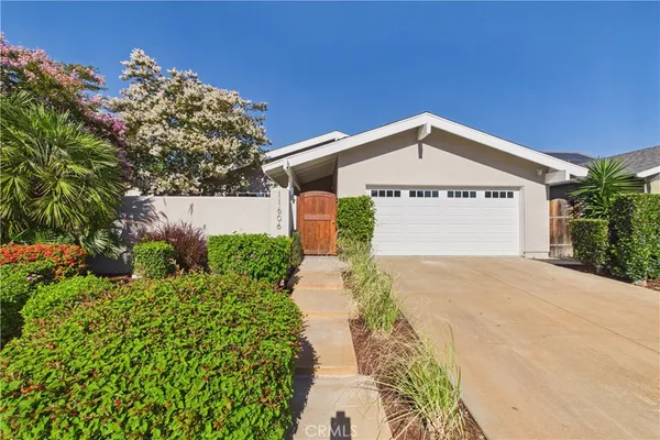 $1,099,000 | 11606 Lakia Drive, Cypress, CA 90630