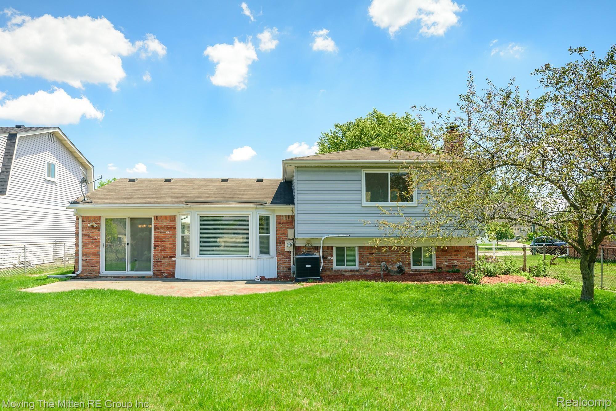 42556 Saltz Road Canton, MI 48187 - Photo 37 of 46 42556_saltz-41.jpg