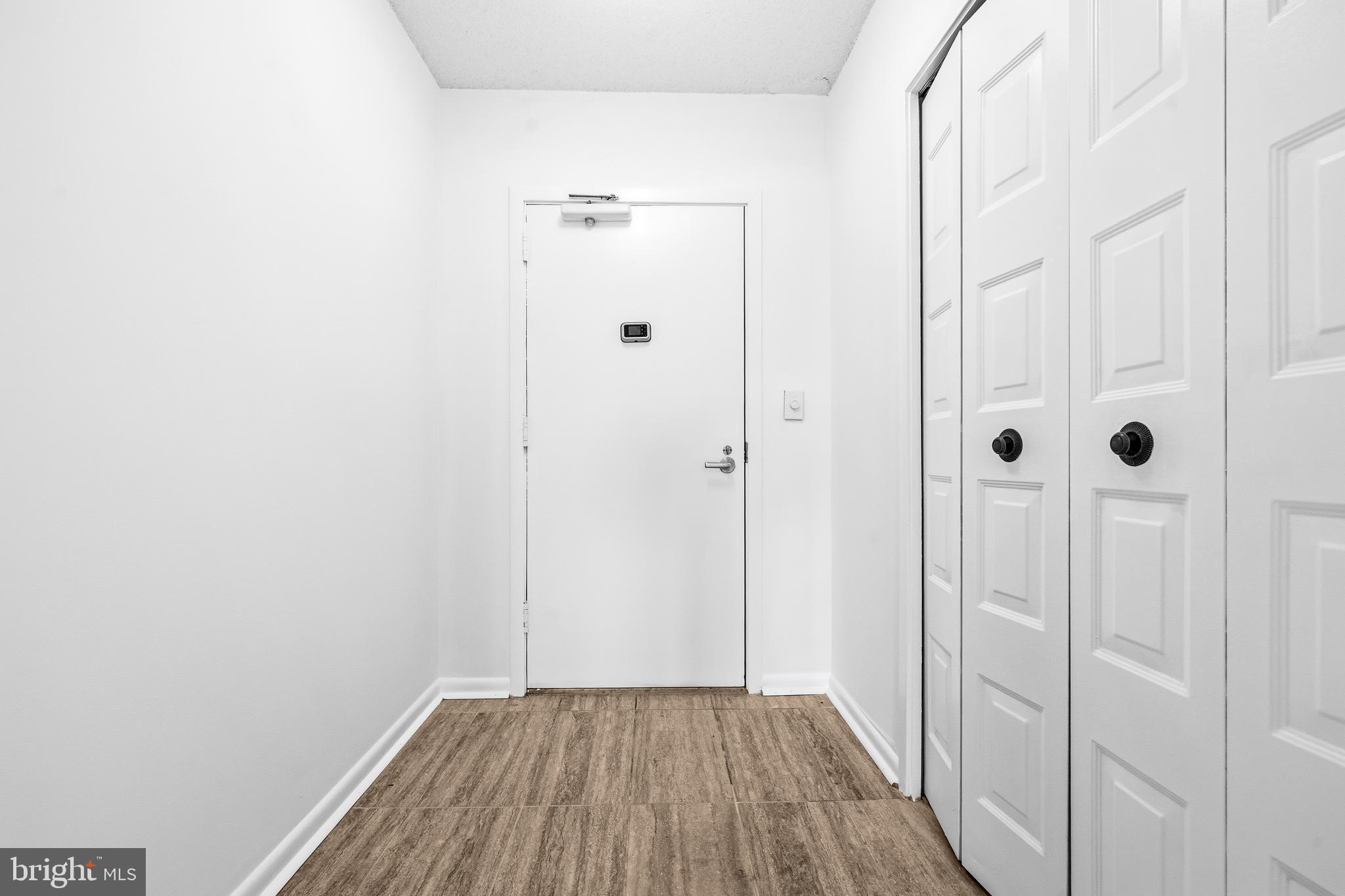 5501 Seminary Road, Unit 111S Falls Church, VA 22041 - Photo 5 of 36 Gallery Image 5