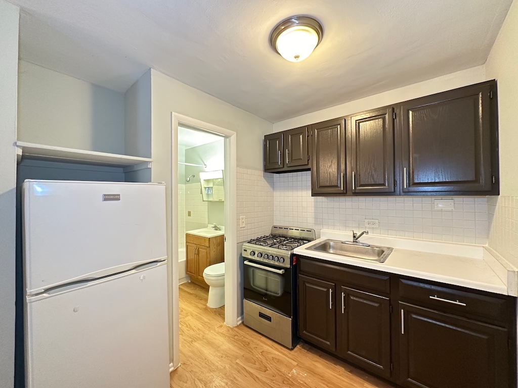 4612 North Beacon Street, Unit 2H Chicago, IL 60640 - Photo 3 of 20