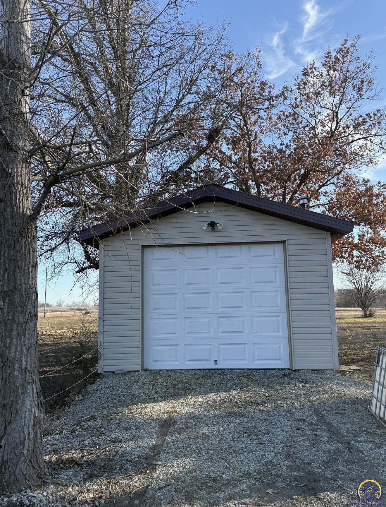 21347 South Auburn Road Osage City, KS 66523 - Photo 5 of 62