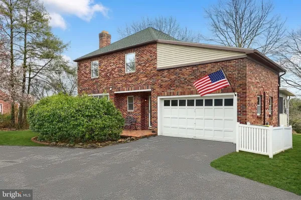 $399,900 | 990 East Canal Road, Dover, PA 17315