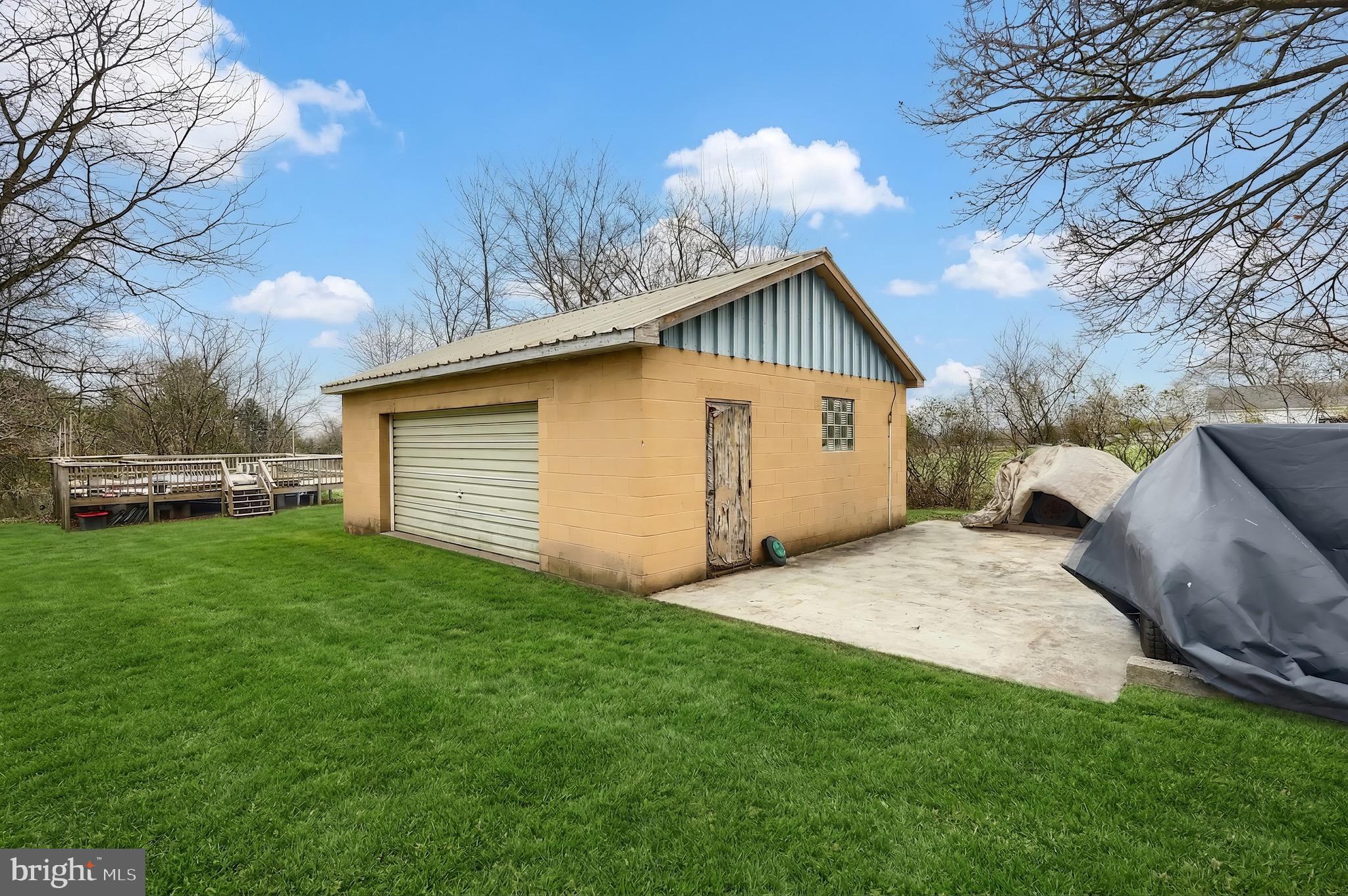 990 East Canal Road Dover, PA 17315 - Photo 21 of 57