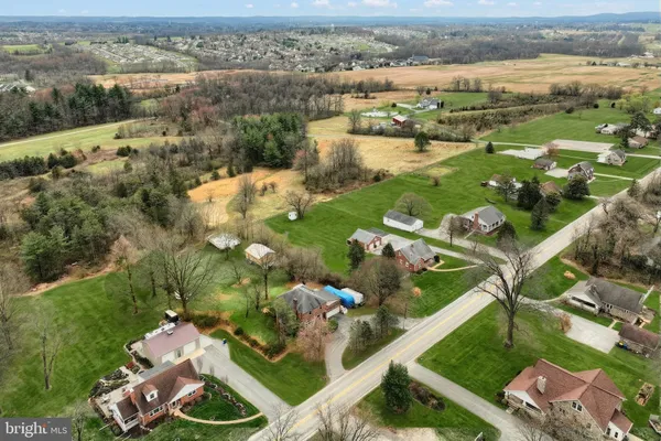 $399,900 | 990 East Canal Road, Dover, PA 17315
