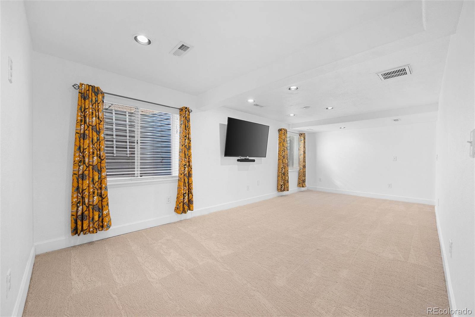 10709 Evondale Street Highlands Ranch, CO 80126 - Photo 31 of 43