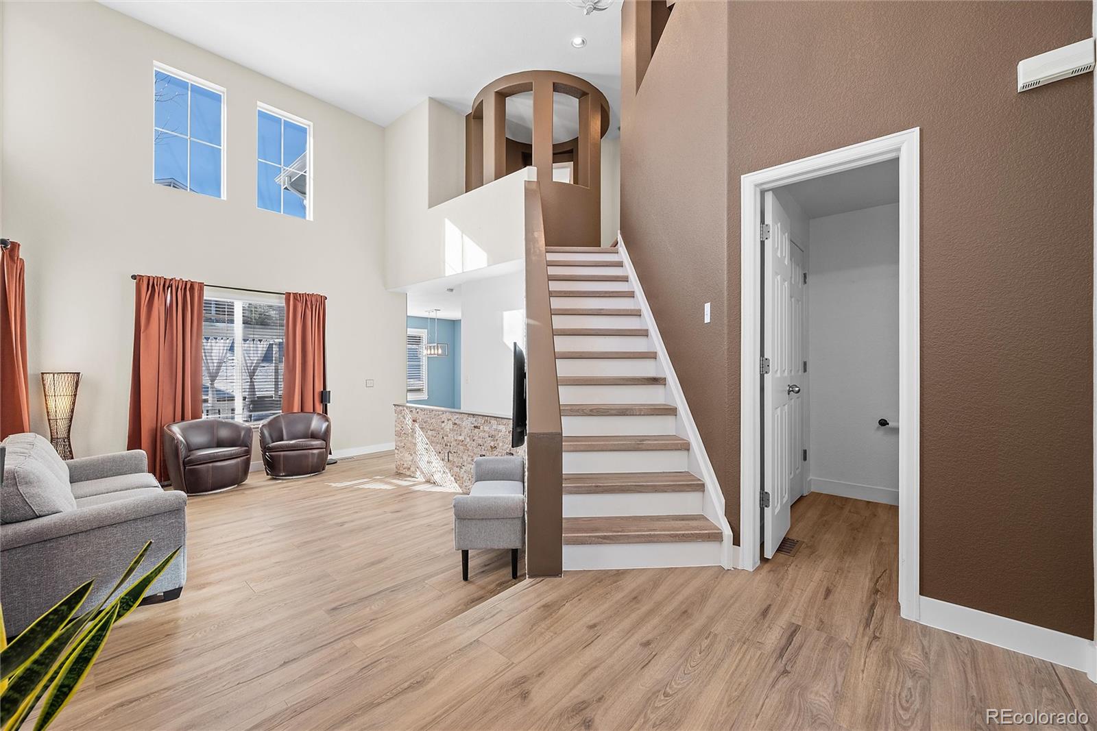 10709 Evondale Street Highlands Ranch, CO 80126 - Photo 4 of 43