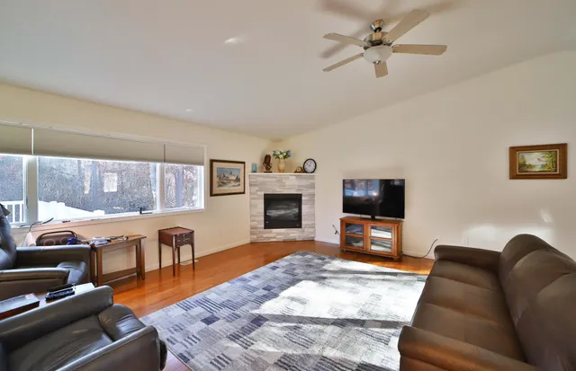 $449,900 | 6195 Cosmos Road, Baxter, MN 56425