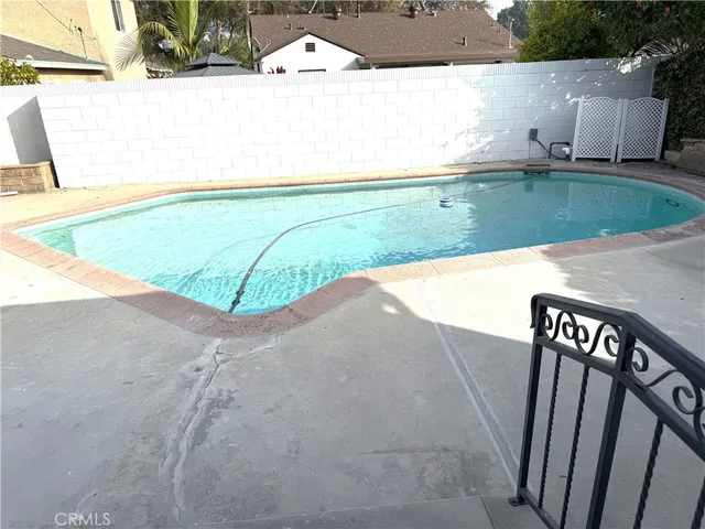 $3,650 | 3650 Hackett Avenue, Long Beach, CA 90808