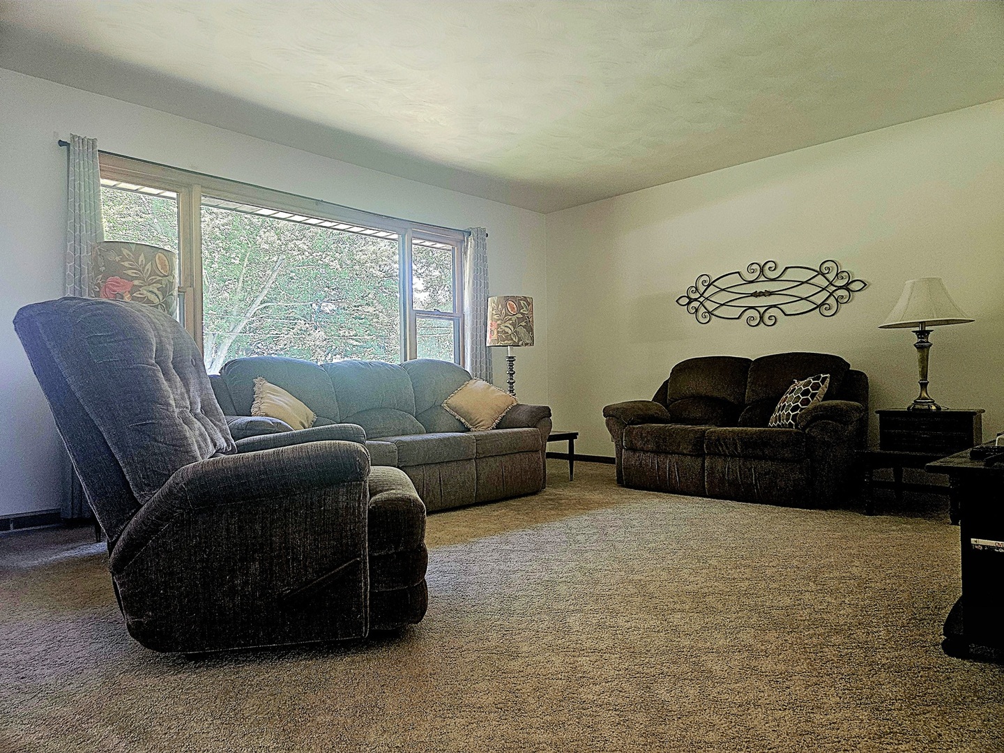 4007 Emerson Road Sterling, IL 61081 - Photo 5 of 32 Gallery Image 5