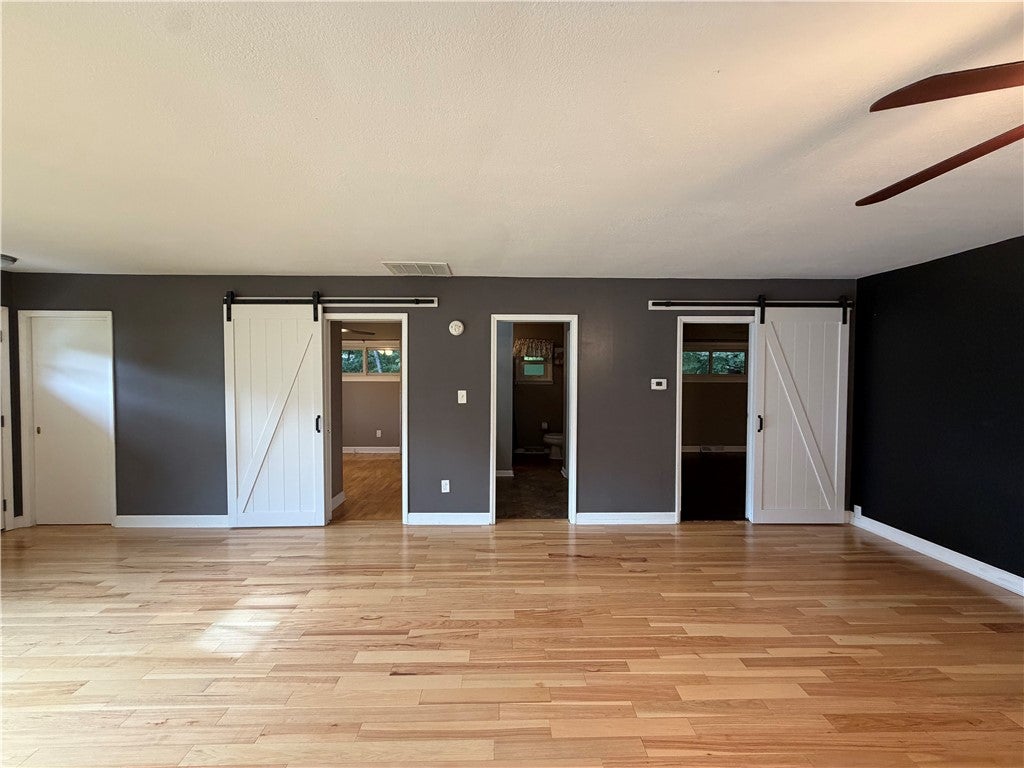 2 Hickory Ridge Drive Charleston, IL 61920 - Photo 6 of 28 Gallery Image 6