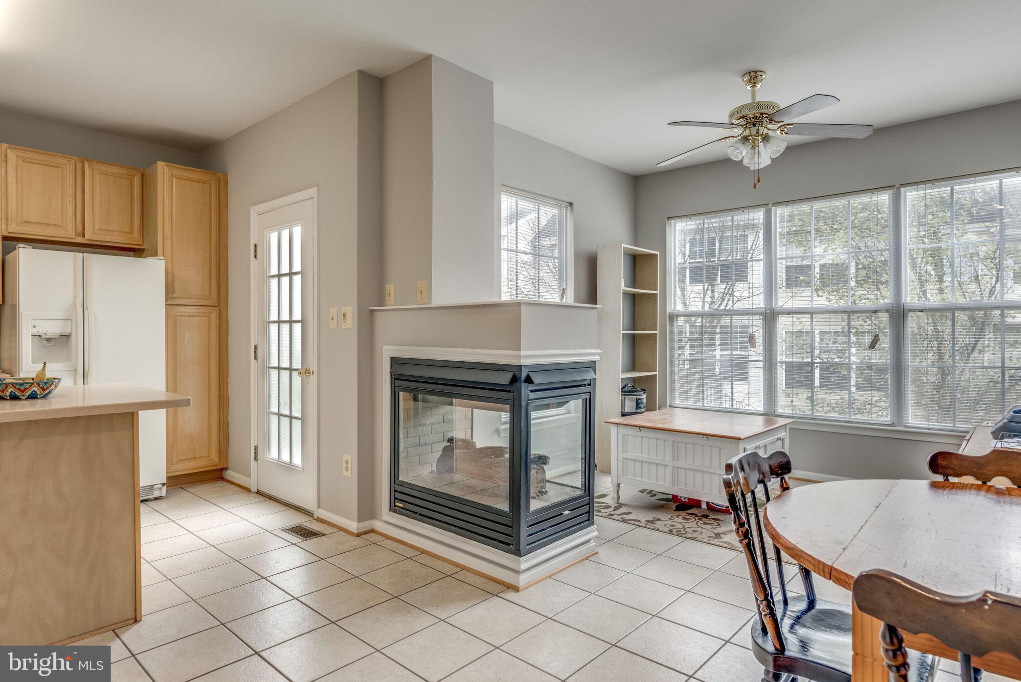 45545 Clear Spring Terrace Sterling, VA 20165 - Photo 19 of 43