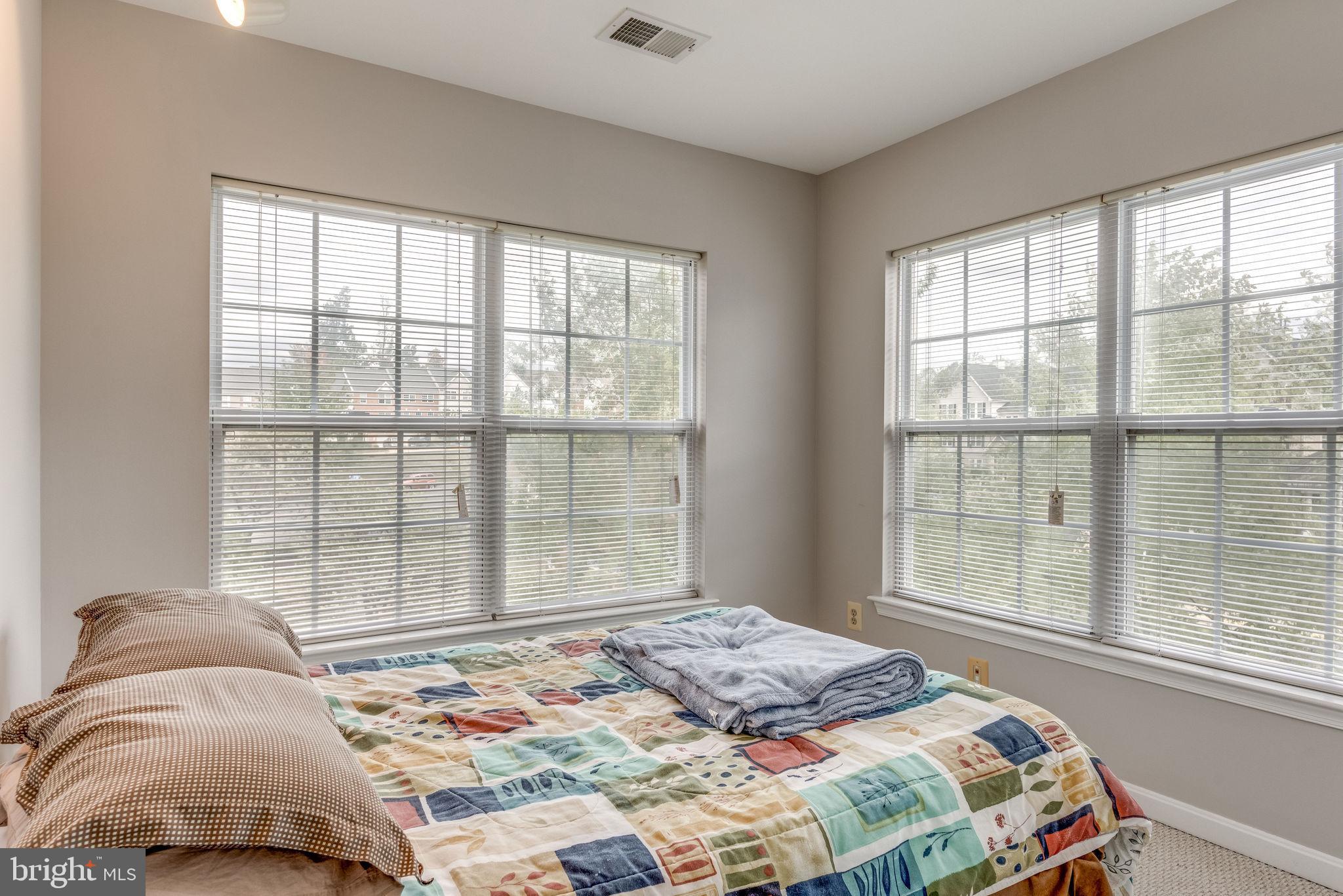 45545 Clear Spring Terrace Sterling, VA 20165 - Photo 26 of 43