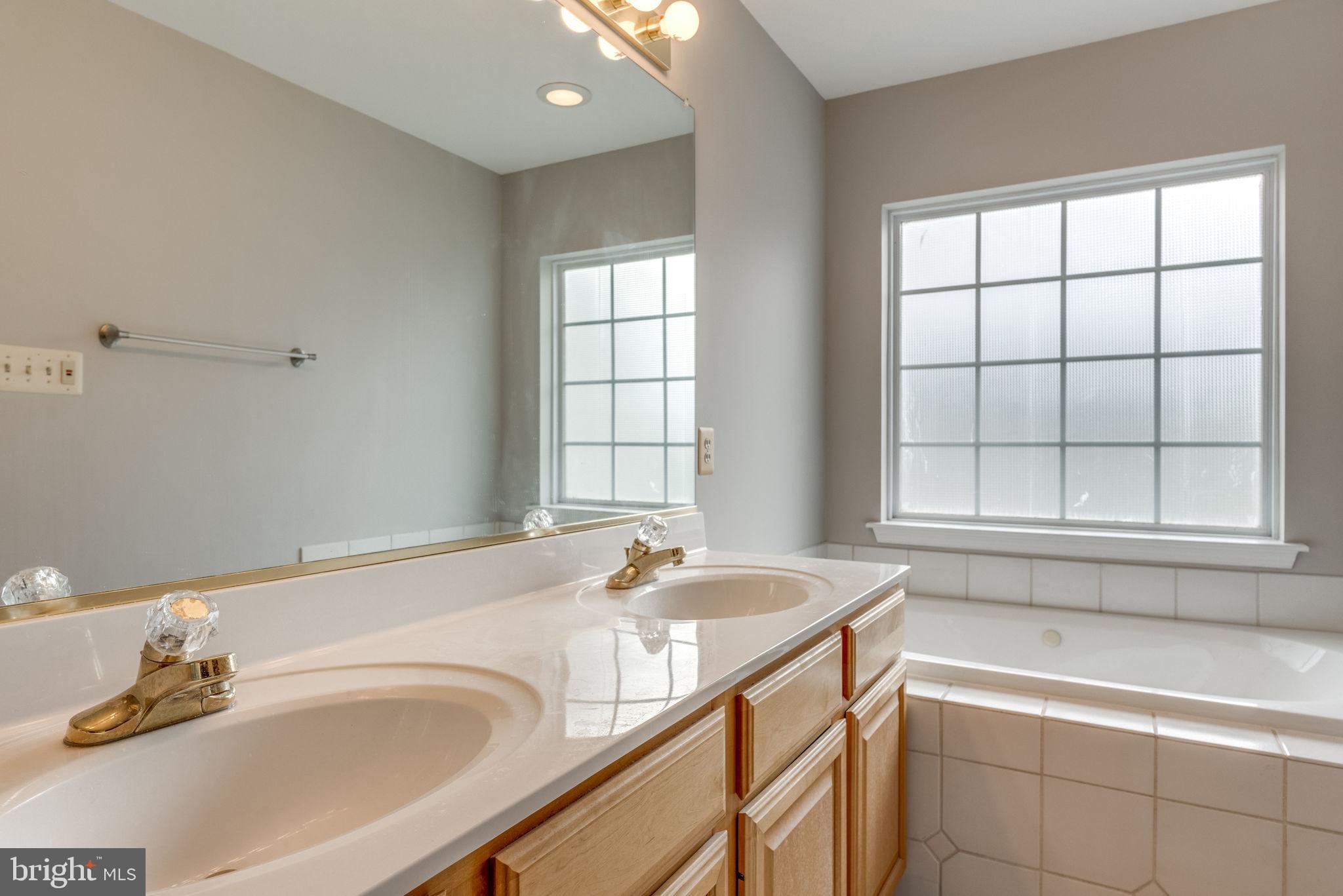 45545 Clear Spring Terrace Sterling, VA 20165 - Photo 35 of 43