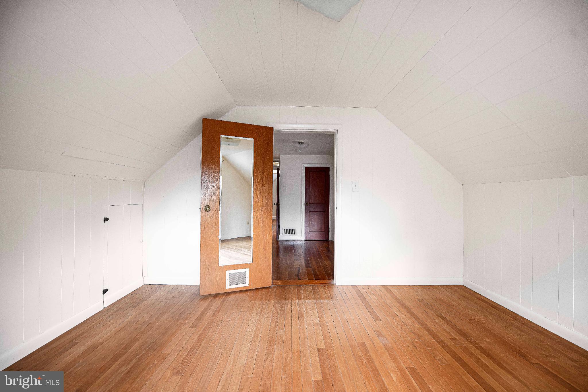 518 Paradise Road Aberdeen, MD 21001 - Photo 19 of 37 Charming attic space with natural light.