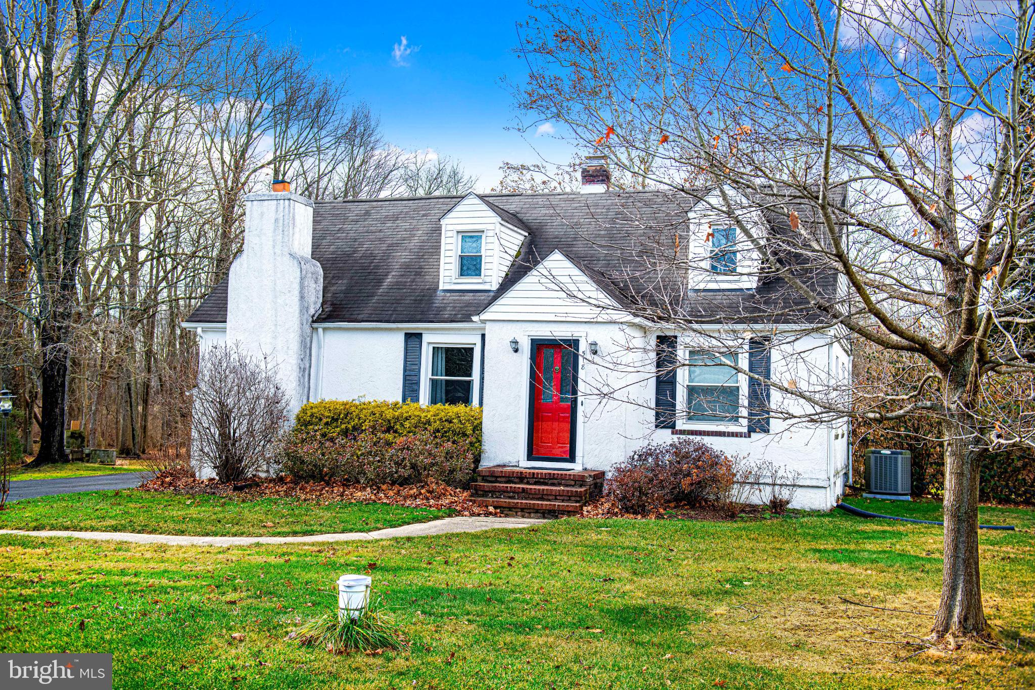 518 Paradise Road Aberdeen, MD 21001 - Photo 26 of 37 Charming home with vibrant red door.