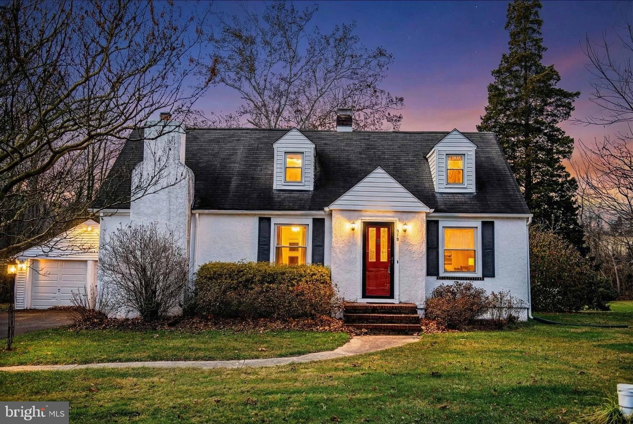 518 Paradise Road Aberdeen, MD 21001 - Photo 29 of 37 Charming home bathed in twilight glow.
