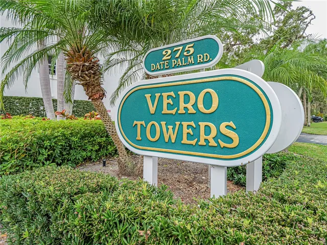 $3,950 | 275 Date Palm Road, Unit 401, Vero Beach, FL 32963