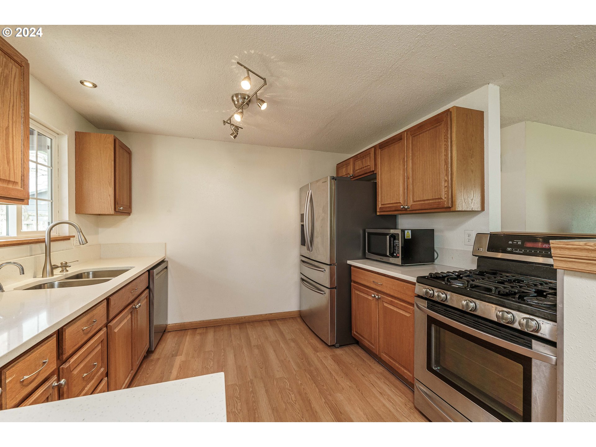 130 3rd Street Fairview, OR 97024 - Photo 11 of 41 Gallery Image 11