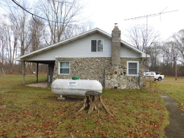 8034 East Garfield Road Hesperia, MI 49421 - Photo 3 of 61 DSCN2627