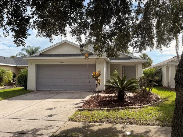 $2,200 | 11422 Crestlake Village Drive, Riverview, FL 33569