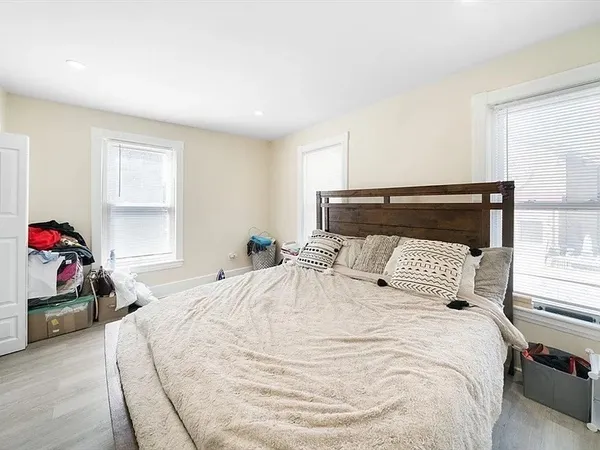 $2,400 | 229 Lincoln Street, Unit 2, Worcester, MA 01605