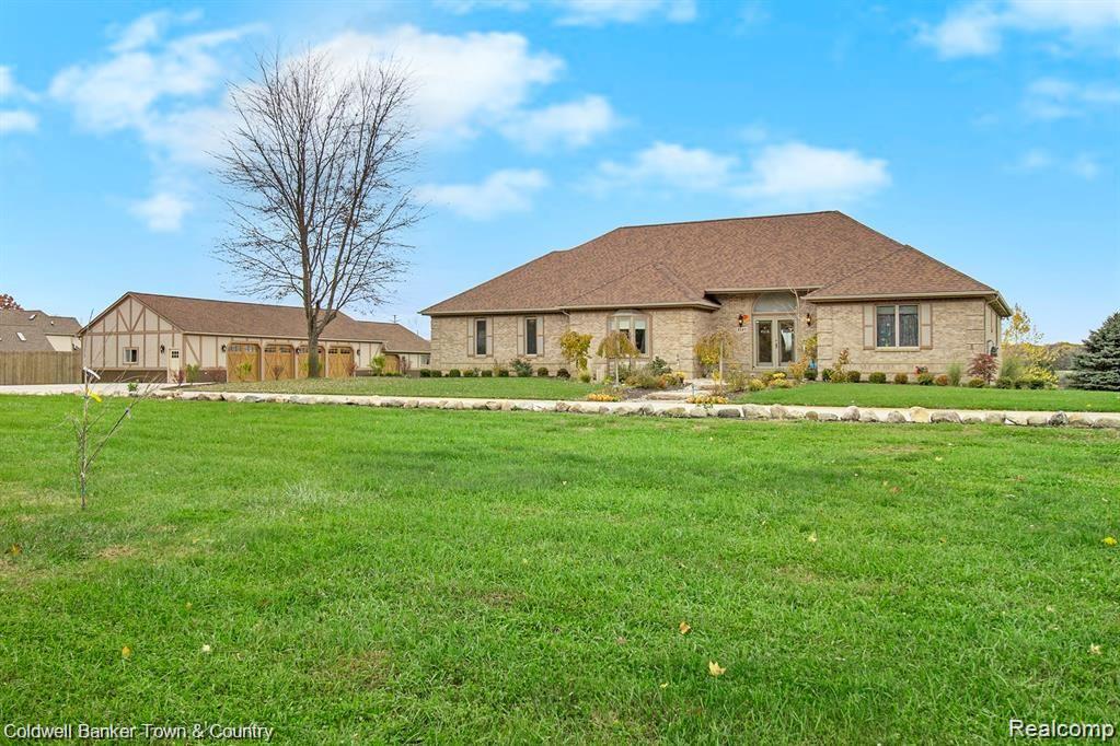 3157 Pingree Road Howell, MI 48843 - Photo 2 of 26