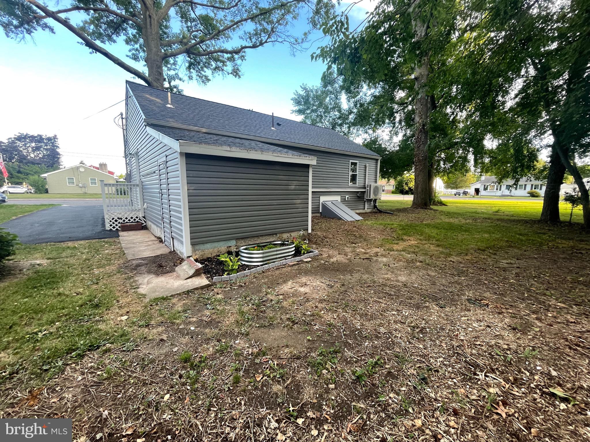 33 Atlantic Road Pennsville, NJ 08070 - Photo 29 of 39