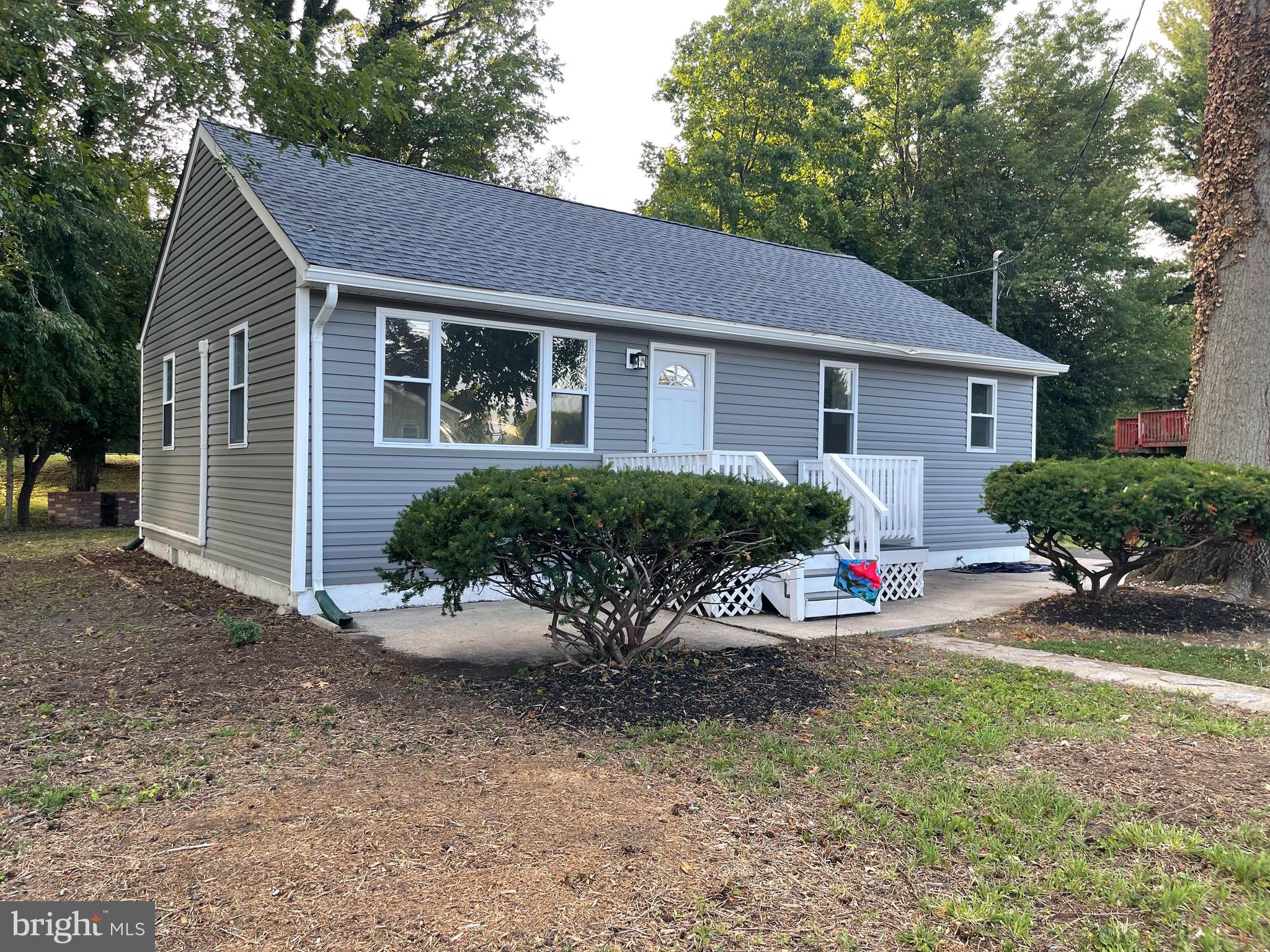 33 Atlantic Road Pennsville, NJ 08070 - Photo 7 of 39