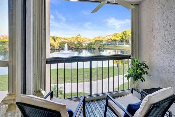 $399,000 | 2455 Lindell Boulevard, Unit 3305, Delray Beach, FL 33444