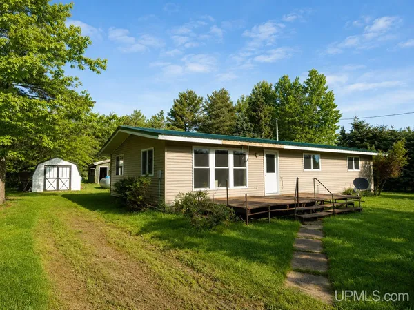 $149,000 | 106 Hemlock Street, Trout Creek, MI 49967