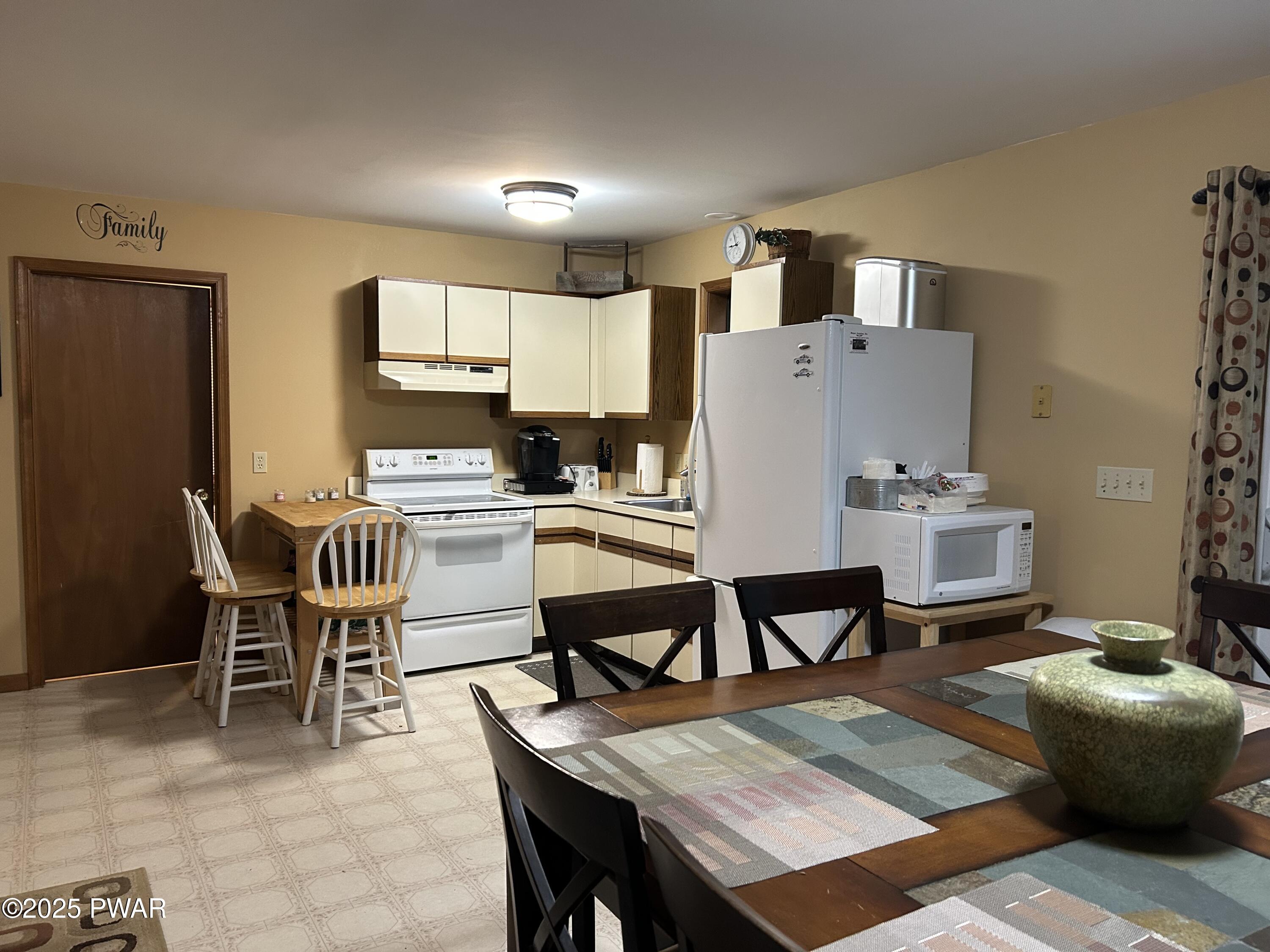 1024 Pitt Road Newfoundland, PA 18445 - Photo 15 of 58