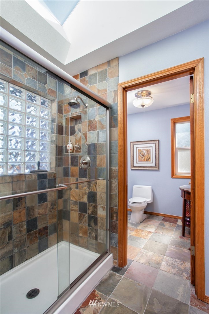 10919 Northeast 197th Street Bothell, WA 98011 - Photo 15 of 22 Gallery Image 15