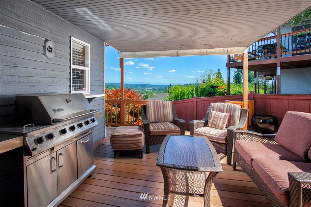 10919 Northeast 197th Street Bothell, WA 98011 - Photo 10 of 22 Gallery Image 10