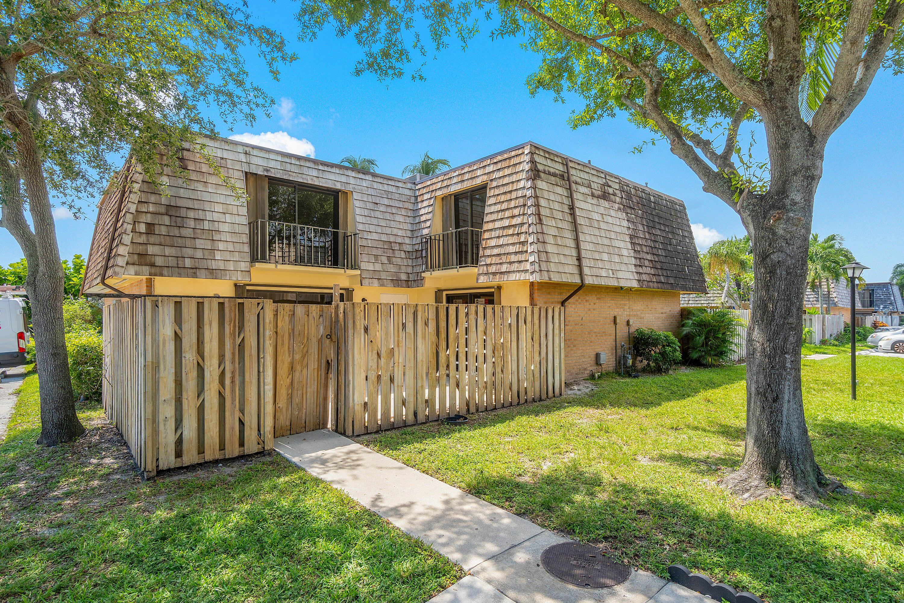303 Arabian Road Palm Springs, FL 33461 - Photo 1 of 34 303