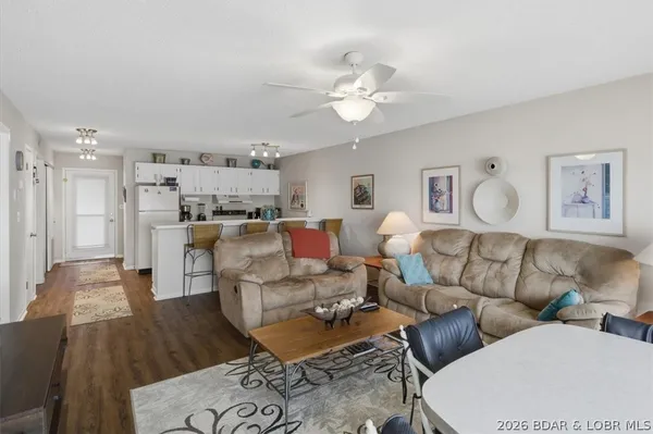 $264,500 | 875 Parkside Place, Unit C103, Osage Beach, MO 65065