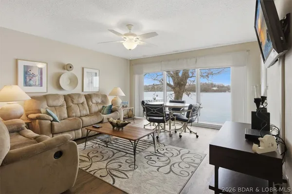 $264,500 | 875 Parkside Place, Unit C103, Osage Beach, MO 65065