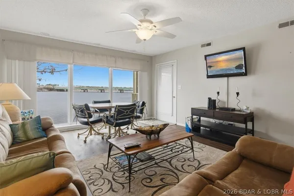 $264,500 | 875 Parkside Place, Unit C103, Osage Beach, MO 65065