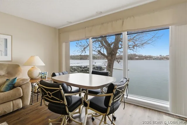 $274,500 | 875 Parkside Place, Unit C103, Osage Beach, MO 65065