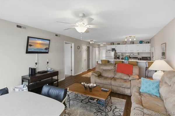 $264,500 | 875 Parkside Place, Unit C103, Osage Beach, MO 65065