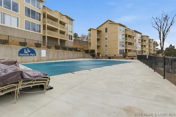 $264,500 | 875 Parkside Place, Unit C103, Osage Beach, MO 65065