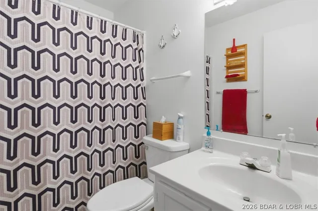 $274,500 | 875 Parkside Place, Unit C103, Osage Beach, MO 65065