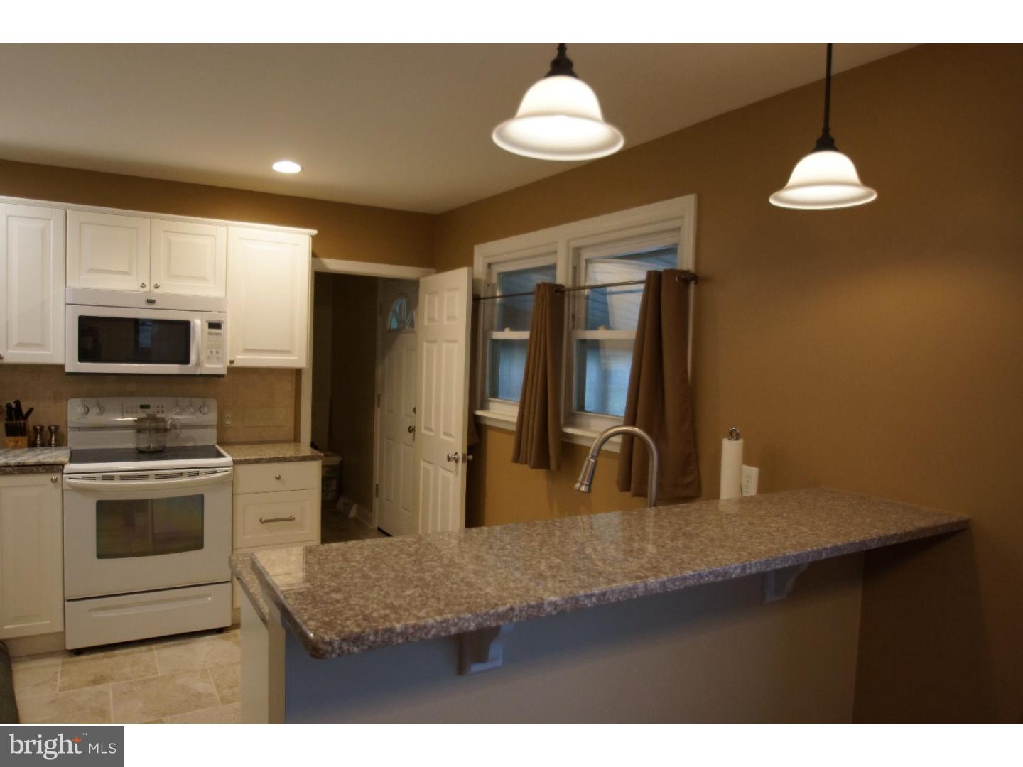 62 Stokes Road Shamong, NJ 08088 - Photo 5 of 17 Kitchen