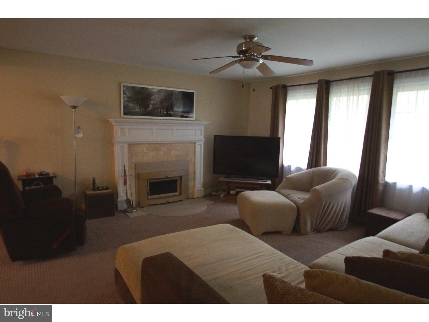 62 Stokes Road Shamong, NJ 08088 - Photo 6 of 17 Living Room