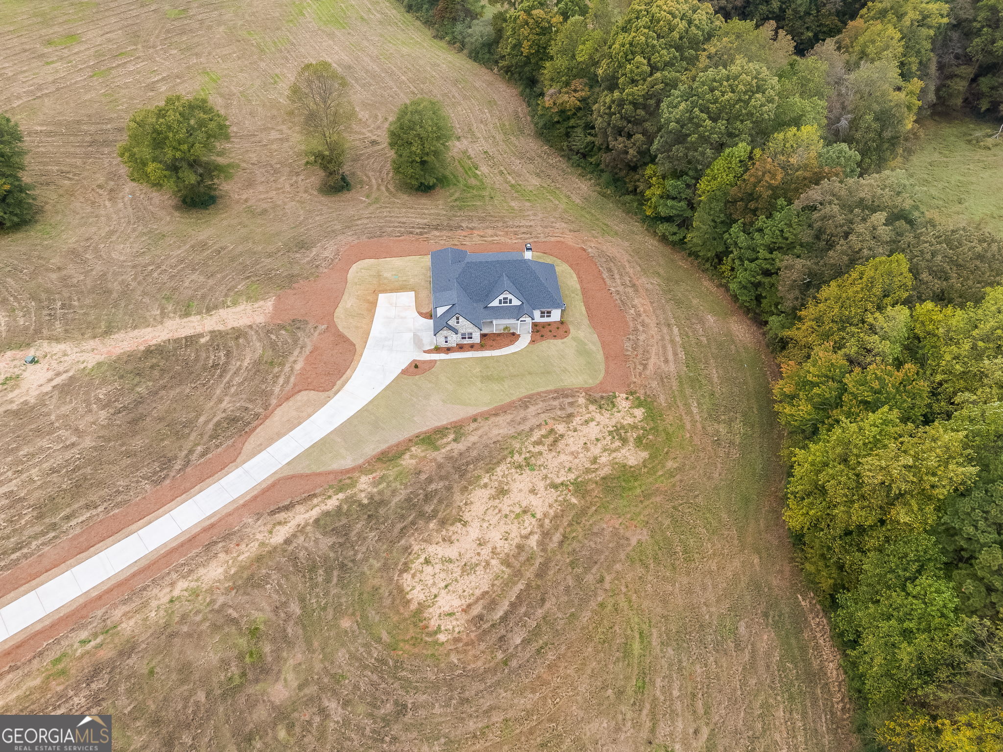 3262 Veal Road Roopville, GA 30170 - Photo 4 of 46 a view of a yard